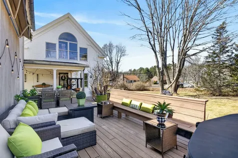492 W Elm Street Yarmouth ME 04096