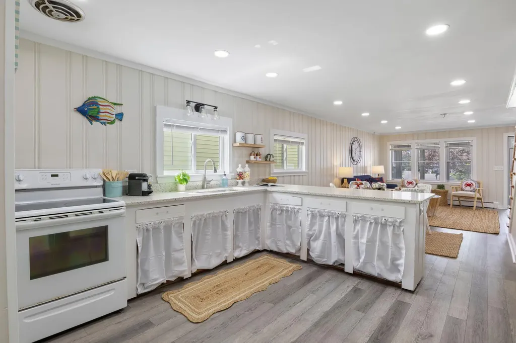 14 Union Avenue Old Orchard Beach ME 04064