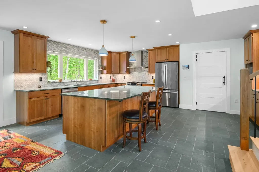 92 Flynn Lane Ogunquit ME 03907