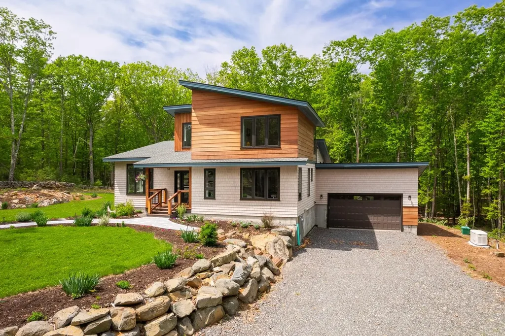 92 Flynn Lane Ogunquit ME 03907