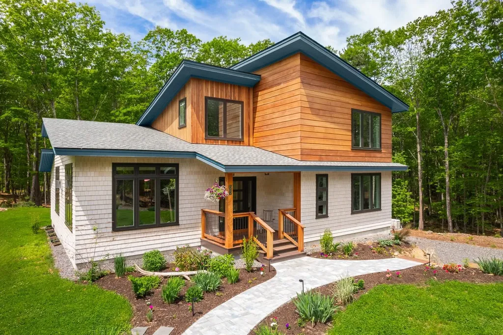 92 Flynn Lane Ogunquit ME 03907