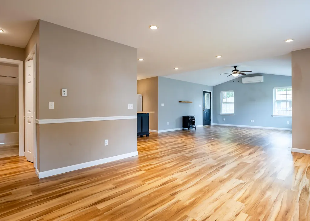 50 Glenwood Avenue Saco ME 04072