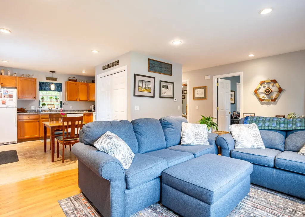50 Glenwood Avenue Saco ME 04072