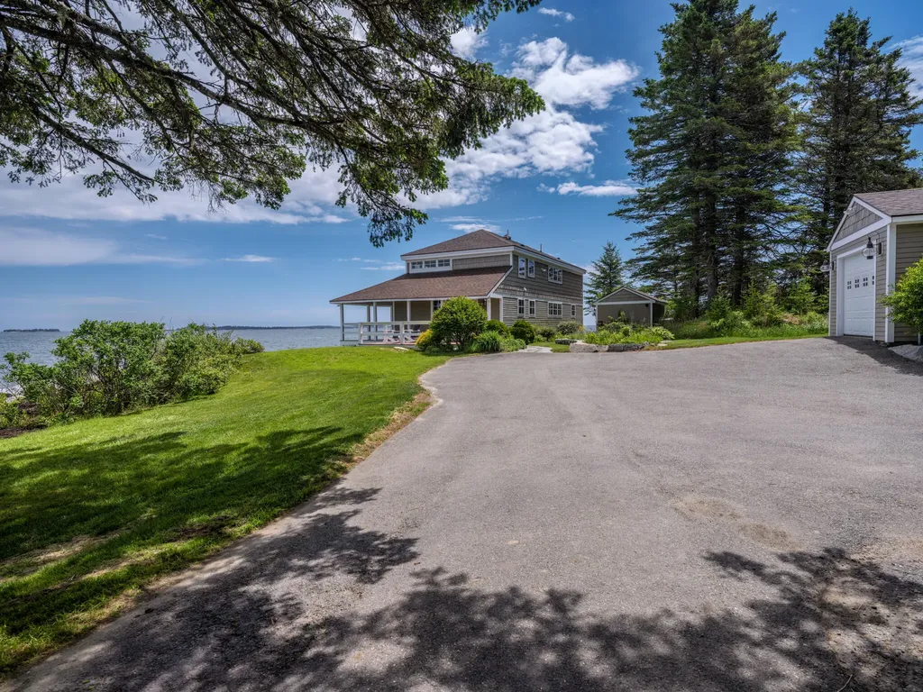 9 Elwell Point South Thomaston ME 04858