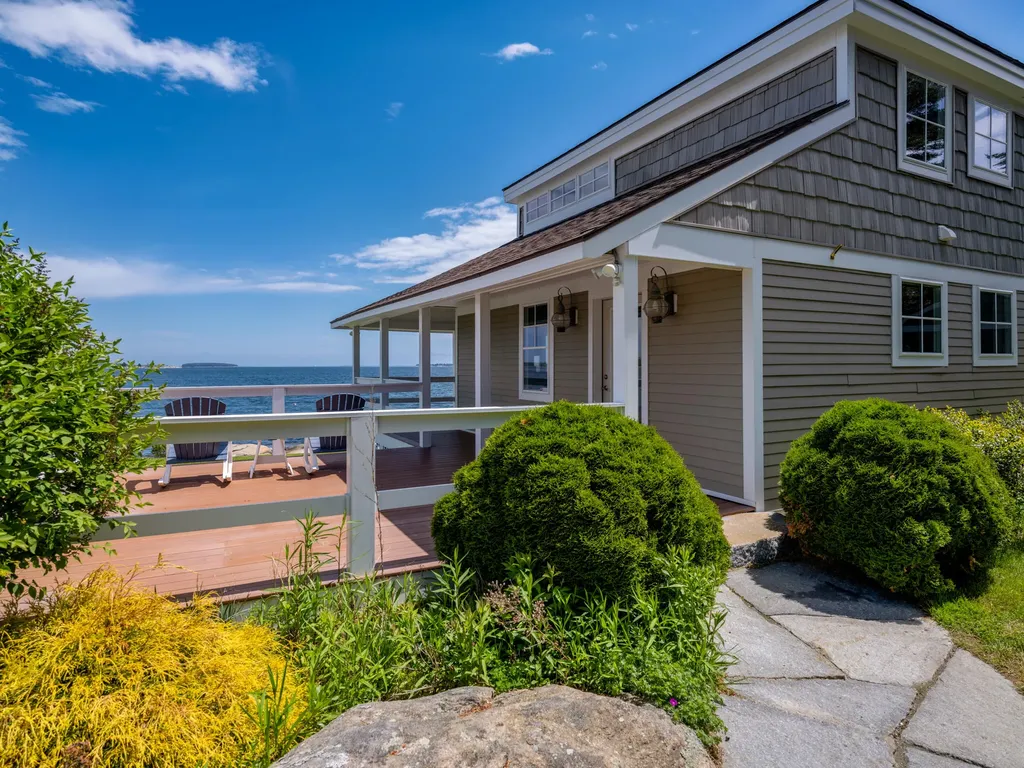 9 Elwell Point South Thomaston ME 04858