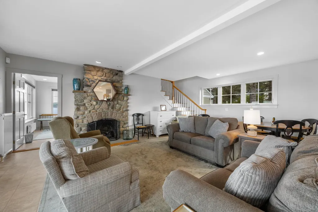 9 Elwell Point South Thomaston ME 04858