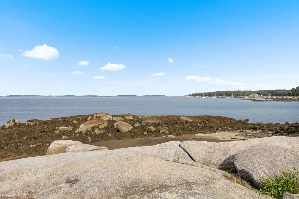 9 Elwell Point South Thomaston ME 04858