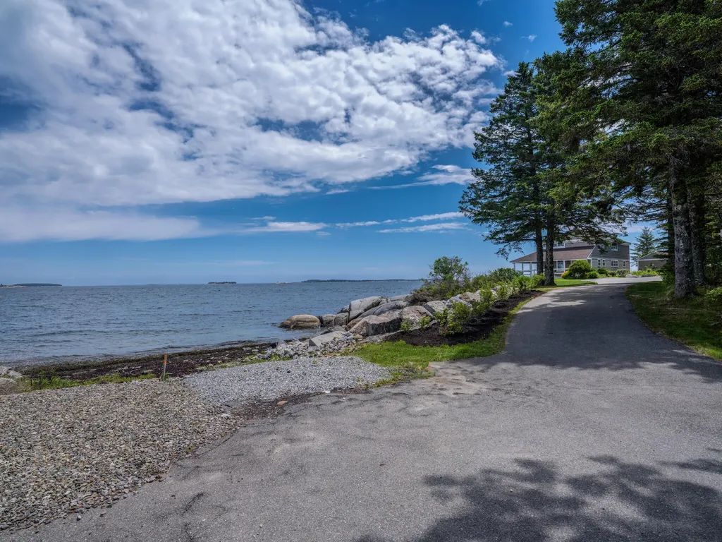 9 Elwell Point South Thomaston ME 04858