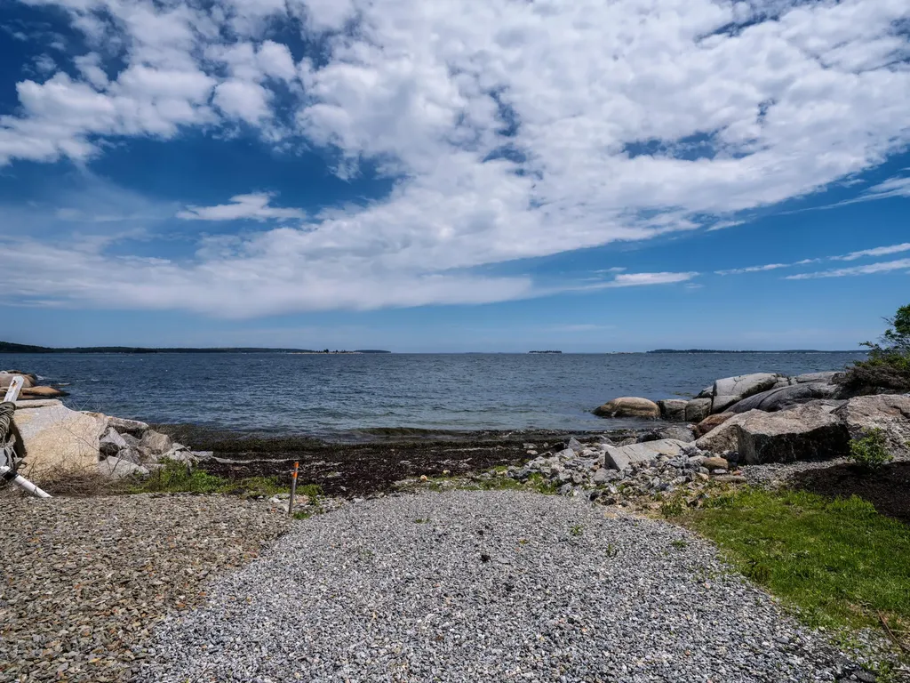 9 Elwell Point South Thomaston ME 04858