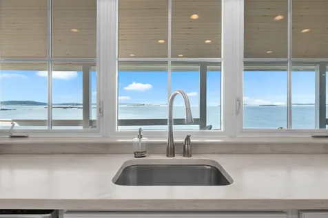 9 Elwell Point South Thomaston ME 04858