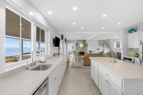 9 Elwell Point South Thomaston ME 04858
