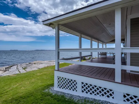 9 Elwell Point South Thomaston ME 04858