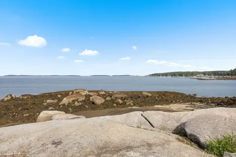 9 Elwell Point South Thomaston ME 04858