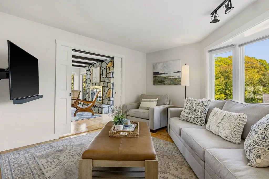13 Wavecrest Drive York ME 03909