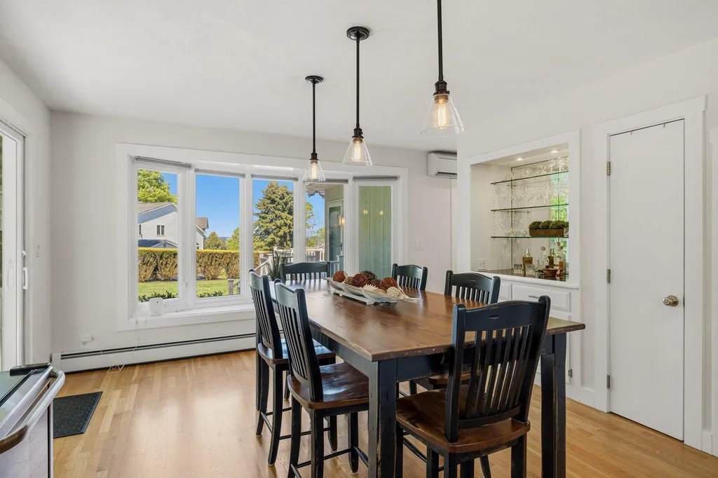 13 Wavecrest Drive York ME 03909