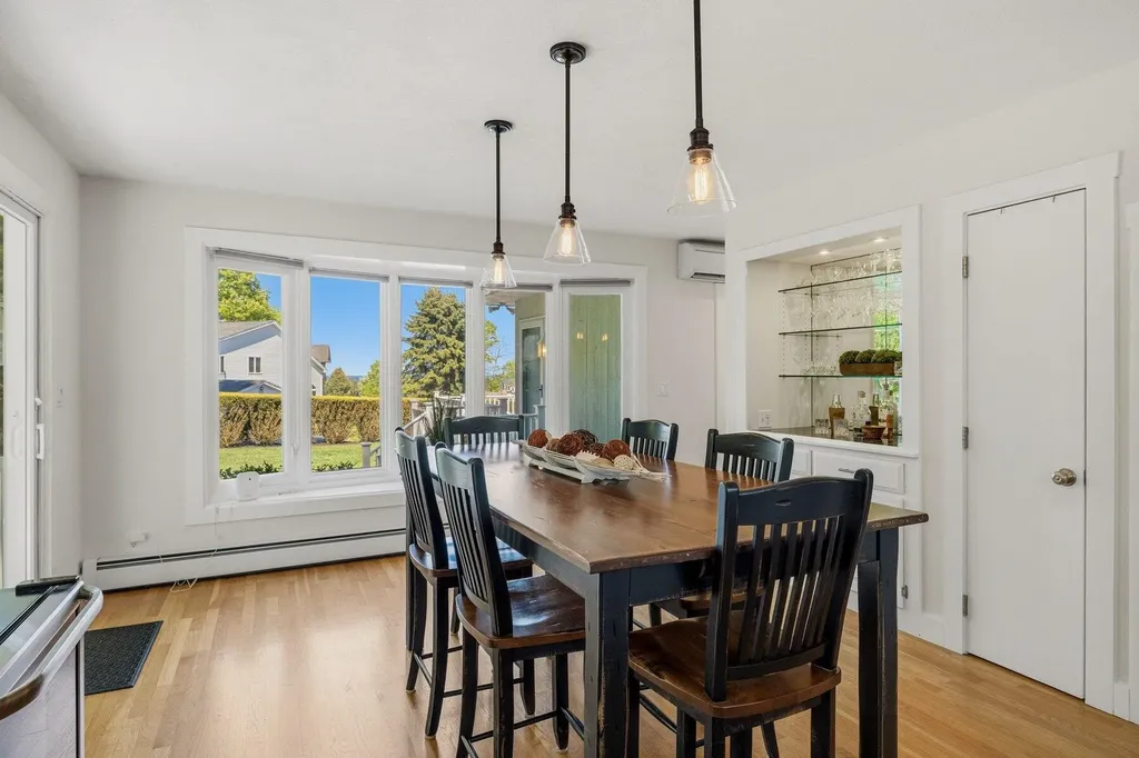 13 Wavecrest Drive York ME 03909