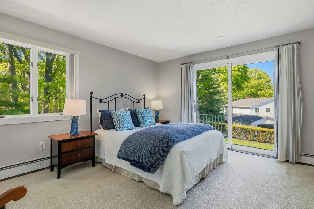 13 Wavecrest Drive York ME 03909