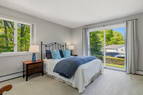 13 Wavecrest Drive York ME 03909