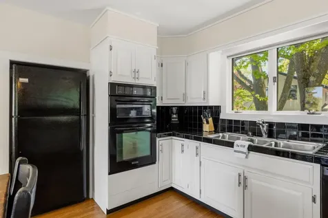 13 Wavecrest Drive York ME 03909