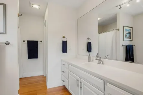 13 Wavecrest Drive York ME 03909