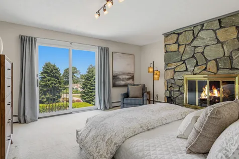 13 Wavecrest Drive York ME 03909