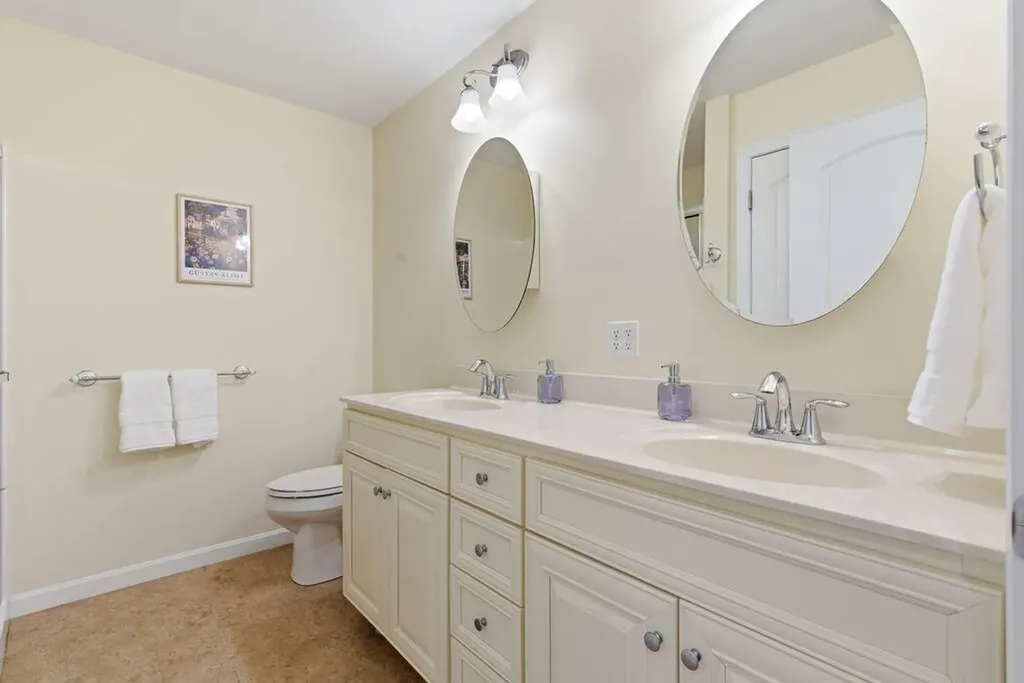 6 Berry Lane Biddeford ME 04005