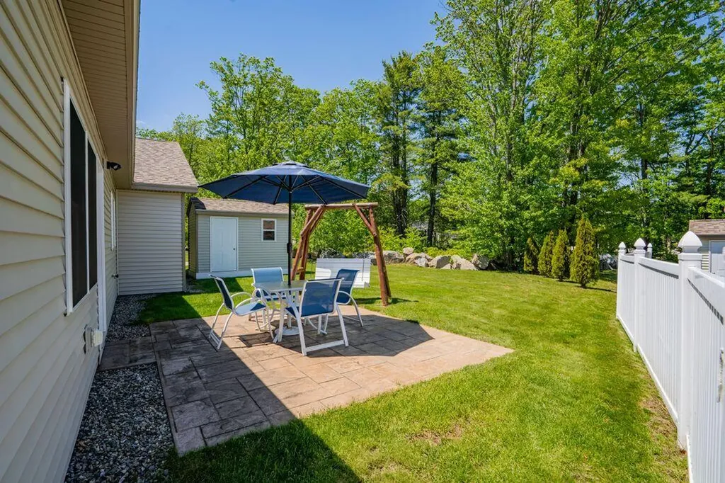 6 Berry Lane Biddeford ME 04005