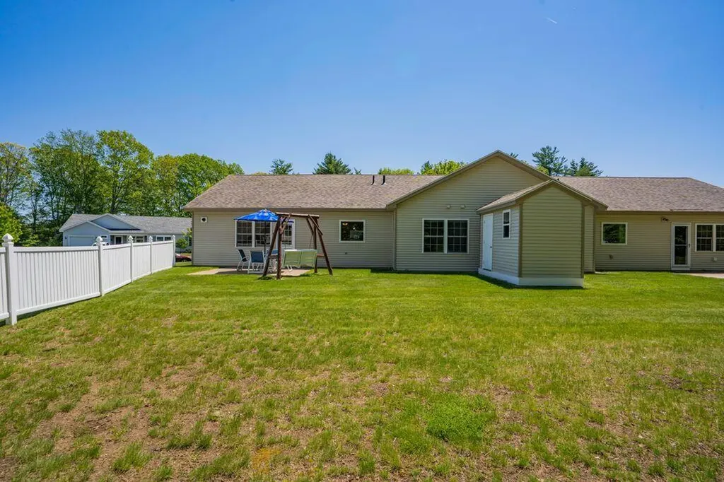 6 Berry Lane Biddeford ME 04005