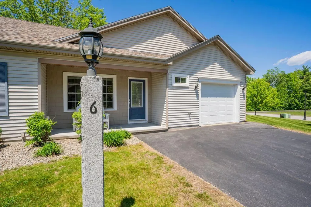 6 Berry Lane Biddeford ME 04005