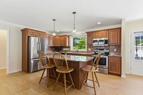 6 Berry Lane Biddeford ME 04005