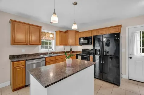 25 Ryder Drive Sidney ME 04330