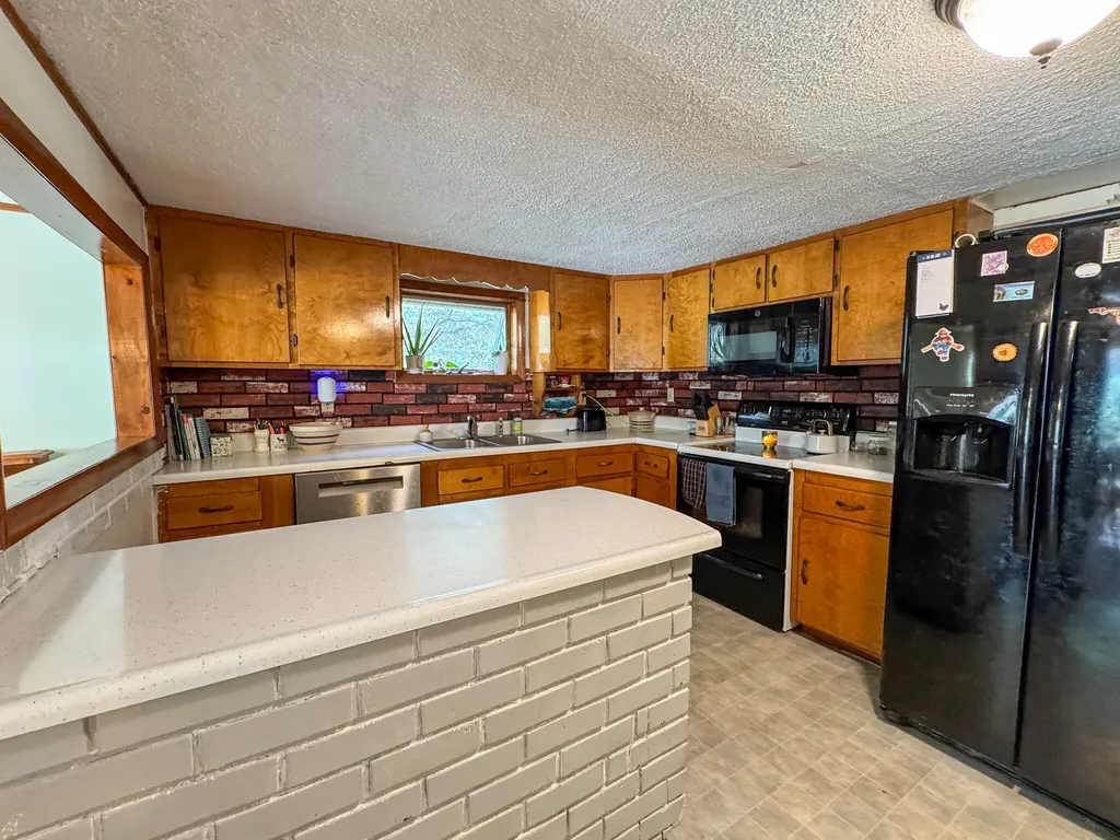 16 Hyde Road Jay ME 04239