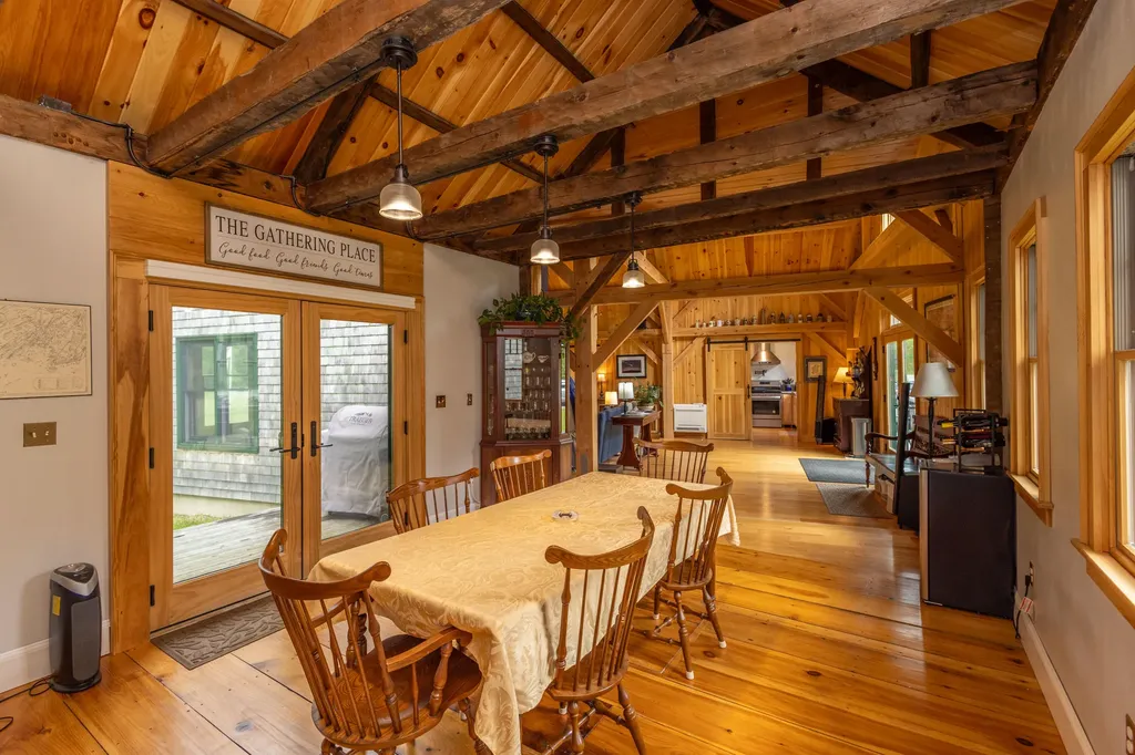 8 Simon Road Waldoboro ME 04572