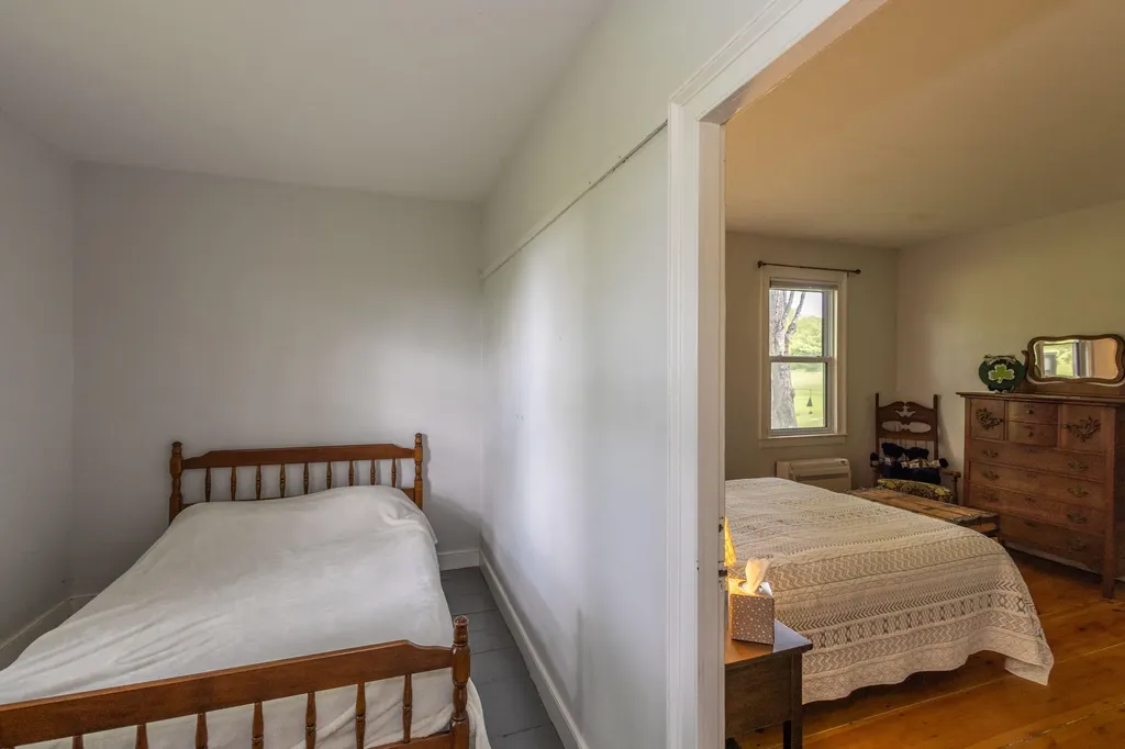 8 Simon Road Waldoboro ME 04572