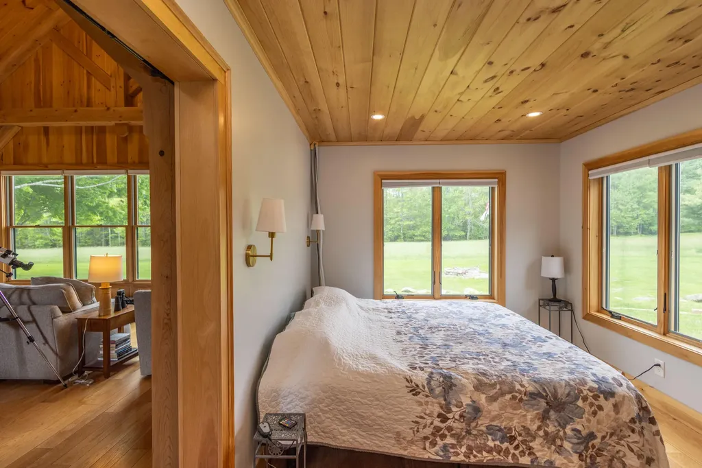 8 Simon Road Waldoboro ME 04572