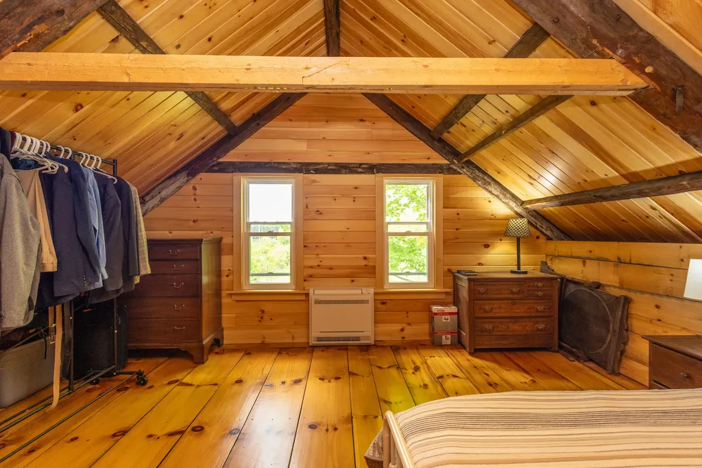 8 Simon Road Waldoboro ME 04572