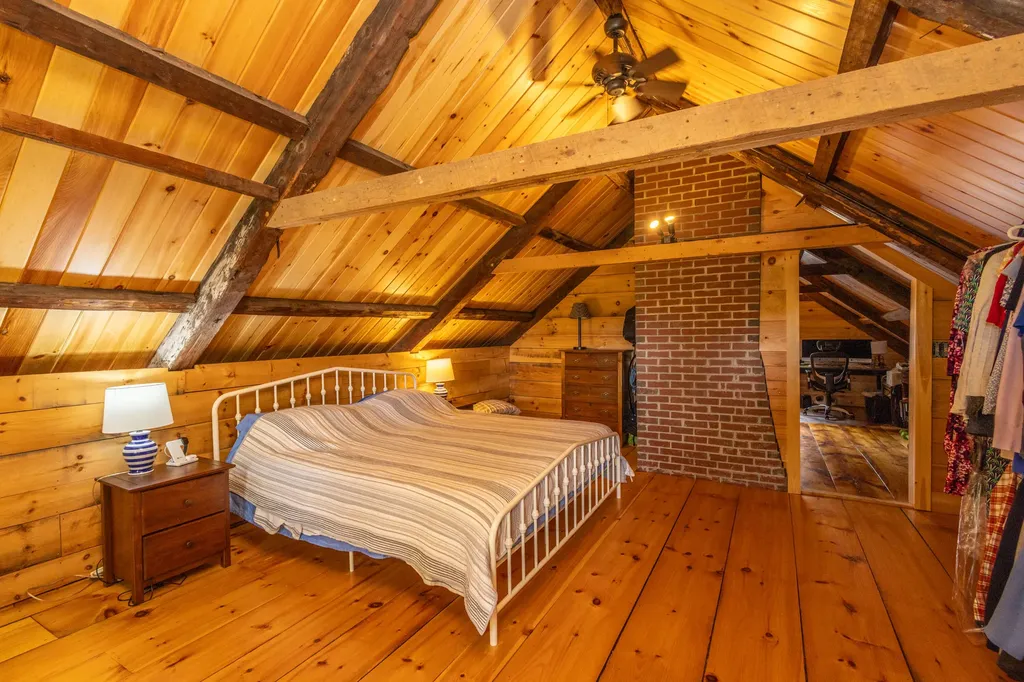 8 Simon Road Waldoboro ME 04572