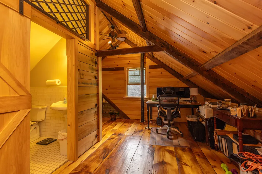 8 Simon Road Waldoboro ME 04572