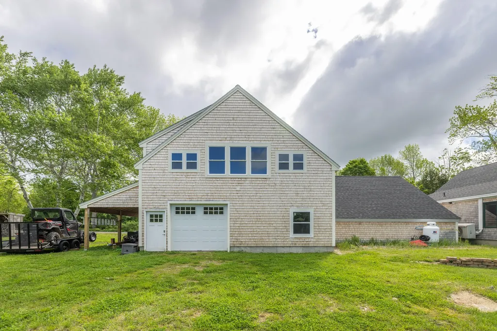 8 Simon Road Waldoboro ME 04572