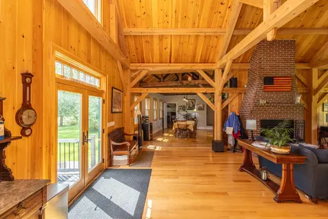 8 Simon Road Waldoboro ME 04572