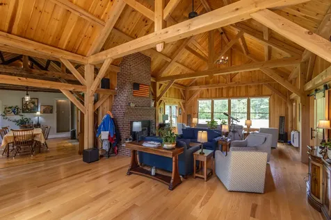 8 Simon Road Waldoboro ME 04572
