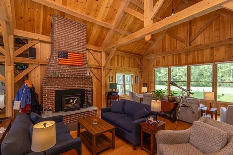 8 Simon Road Waldoboro ME 04572