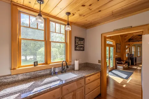 8 Simon Road Waldoboro ME 04572