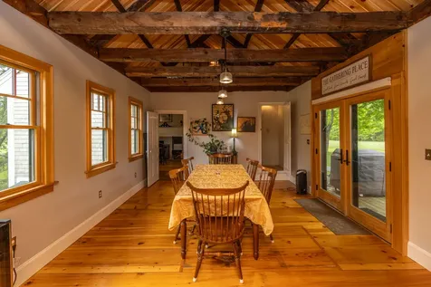 8 Simon Road Waldoboro ME 04572