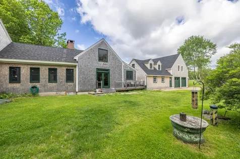 8 Simon Road Waldoboro ME 04572