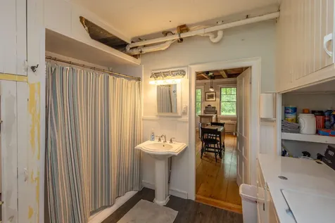 8 Simon Road Waldoboro ME 04572