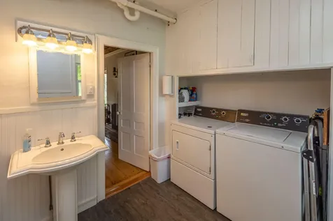 8 Simon Road Waldoboro ME 04572