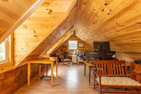 8 Simon Road Waldoboro ME 04572