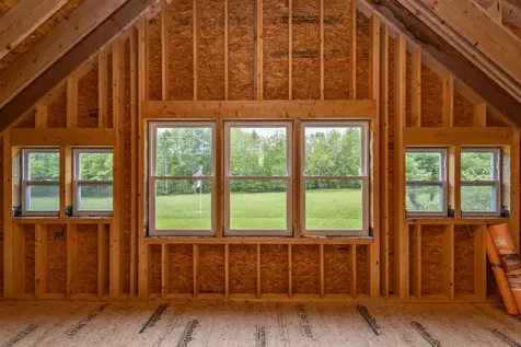 8 Simon Road Waldoboro ME 04572