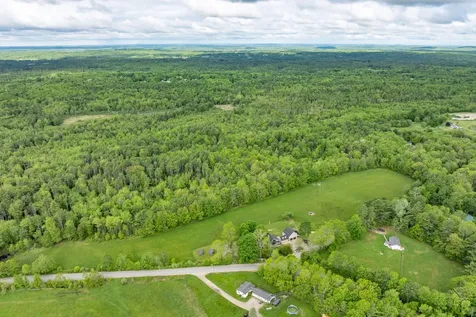8 Simon Road Waldoboro ME 04572
